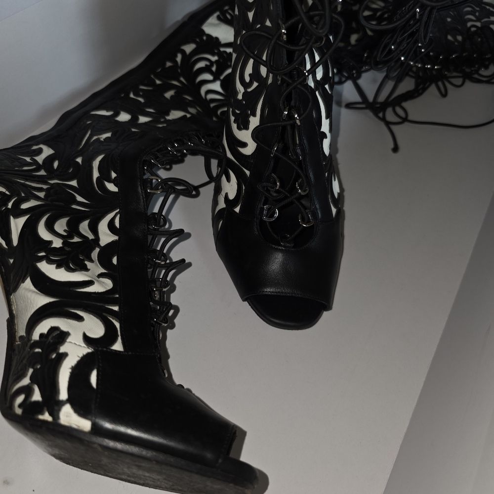 Balmain Lace-Up Laser-Cut Leather Thigh Boots Size 41 - Picture 14 of 16